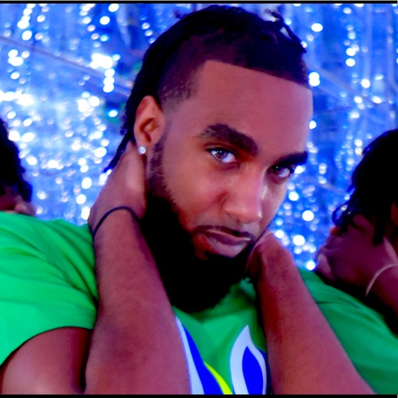 Meet your Posher, Jeremiah - Picture 2 of 2